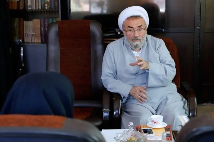 مسیح مهاجری: زمانِ پالایش از درون است
