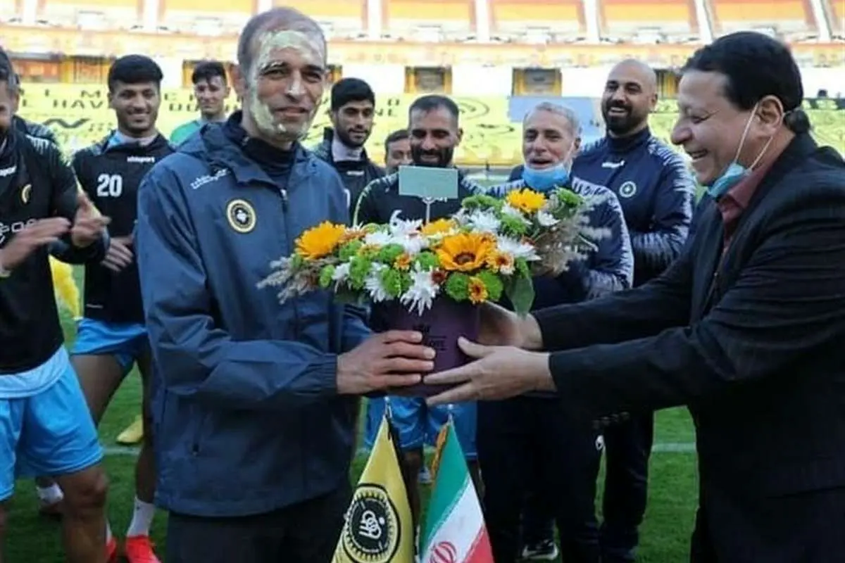 (عکس) تولد سرمربی محبوب سپاهان