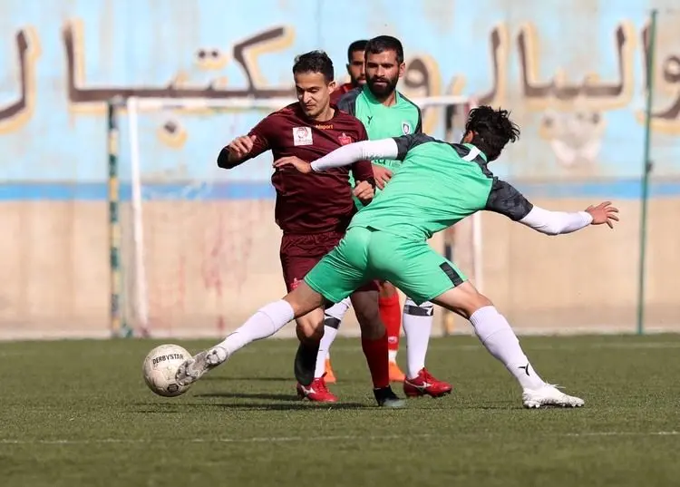 برتری پرسپولیس مقابل تیم آقای‌گل
