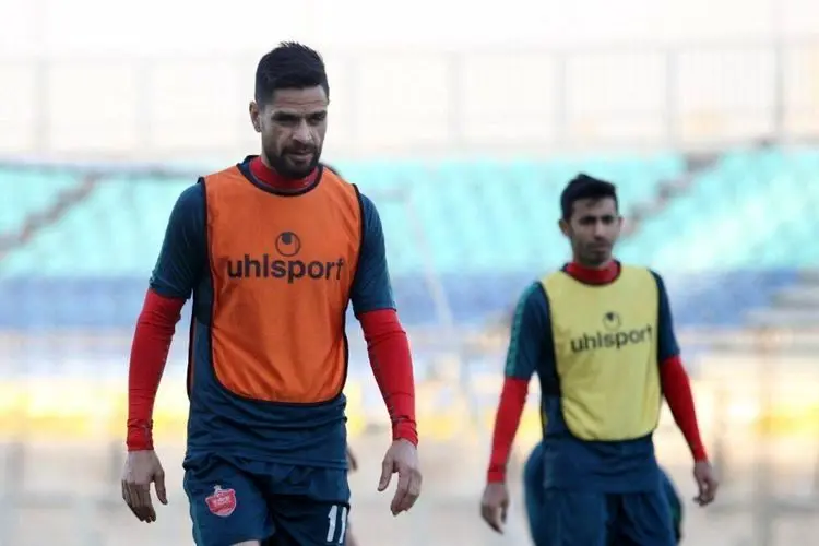 هافبک پرسپولیس فینال لیگ قهرمانان آسیا را از دست می‌دهد؟