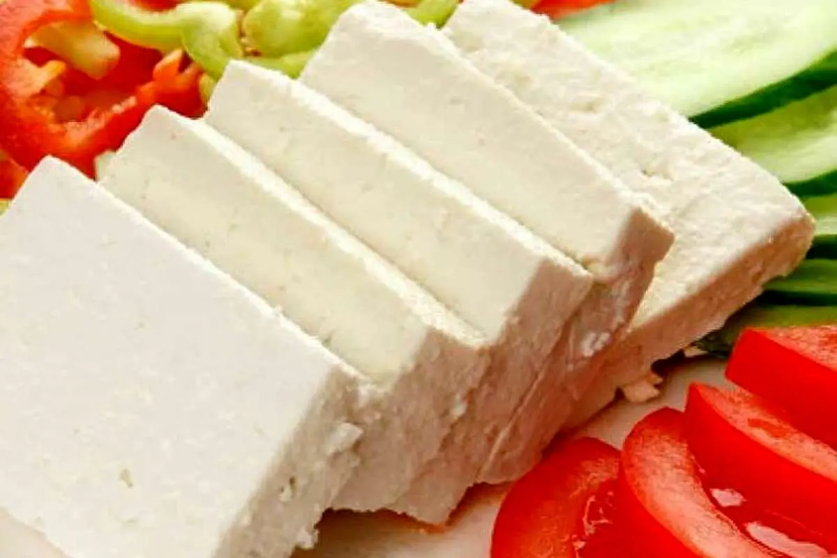 پنیر ۵۰۰ گرمی ۱۵ هزار تومان