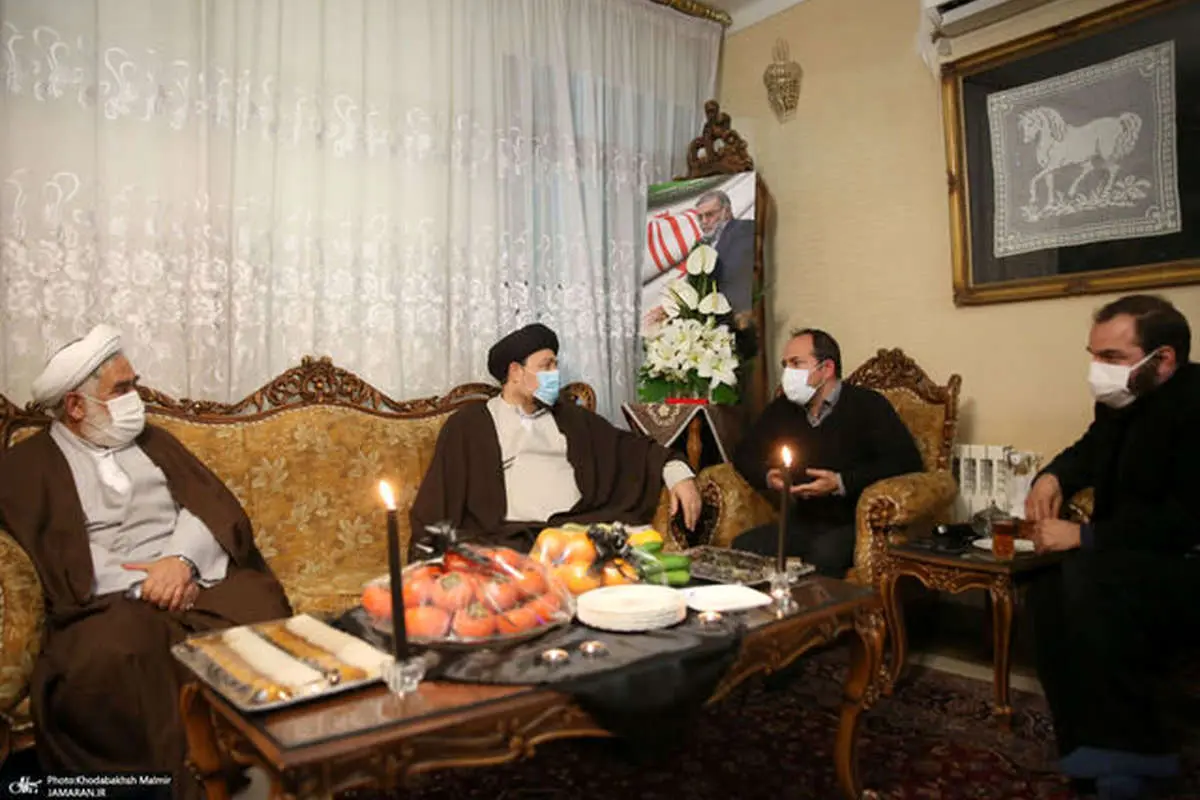 (تصویر) سیدحسن خمینی در منزل شهید فخری زاده
