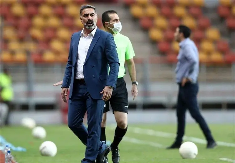 استقلال؛ هر ۸ روز، یک بحران