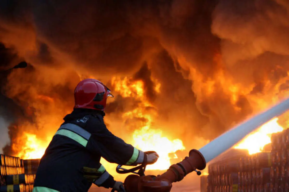 یک کشته و پنج زخمی در آتش‌سوزی پتروشیمی خارگ