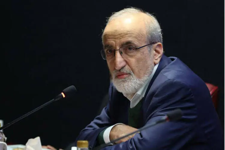 انتقاد تند رضا ملک زاده معاون وزارت بهداشت از سعید نمکی