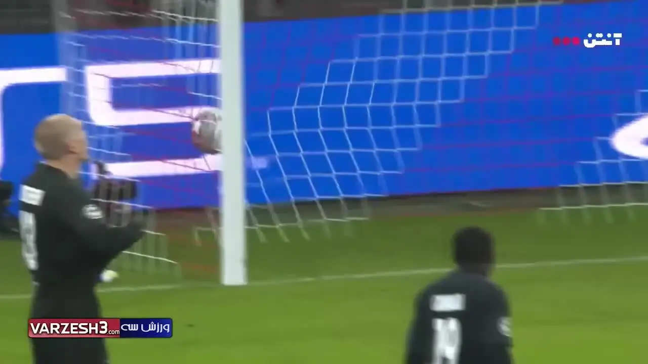 (ویدیو) خلاصه بازی بایرن مونیخ 3 - 1 ردبول 5 آذر 99