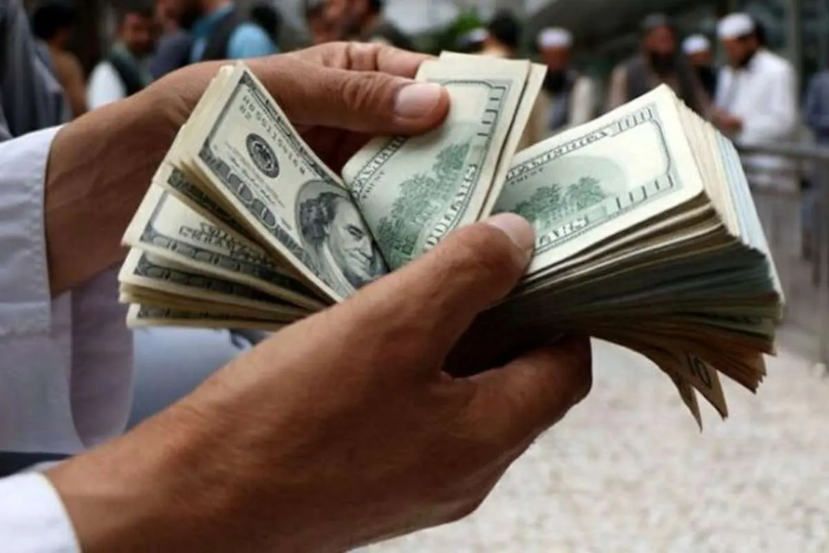 صرافان امروز دلار را چند خریدند؟