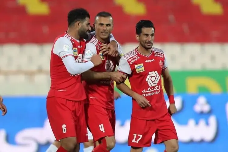 تکلیف بازی پرسپولیس و ذوب آهن تا چهارشنبه مشخص می‌شود