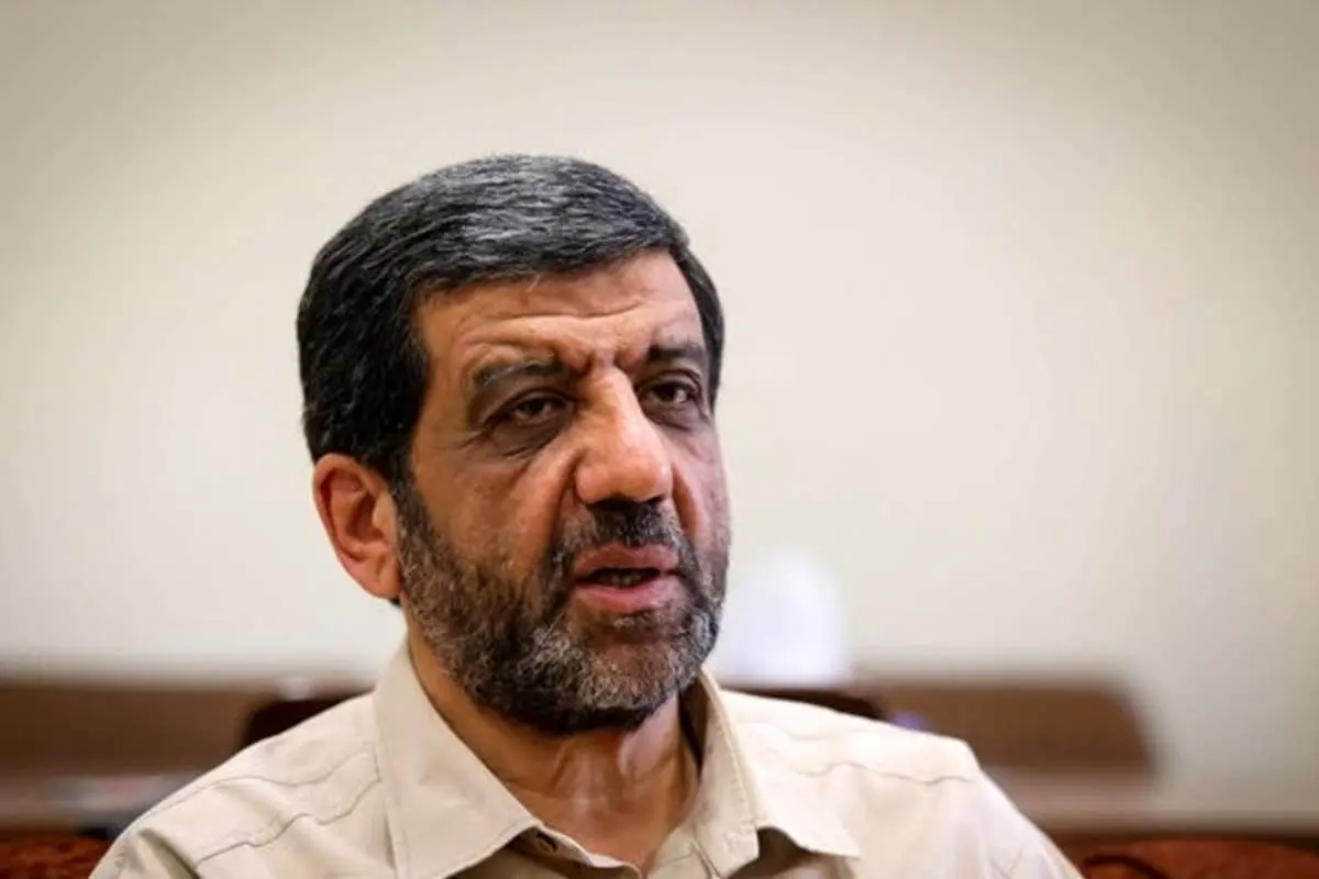 ضرغامی به اصولگرایان: پوست خربزه زیر پای بچههای انقلاب انداختید