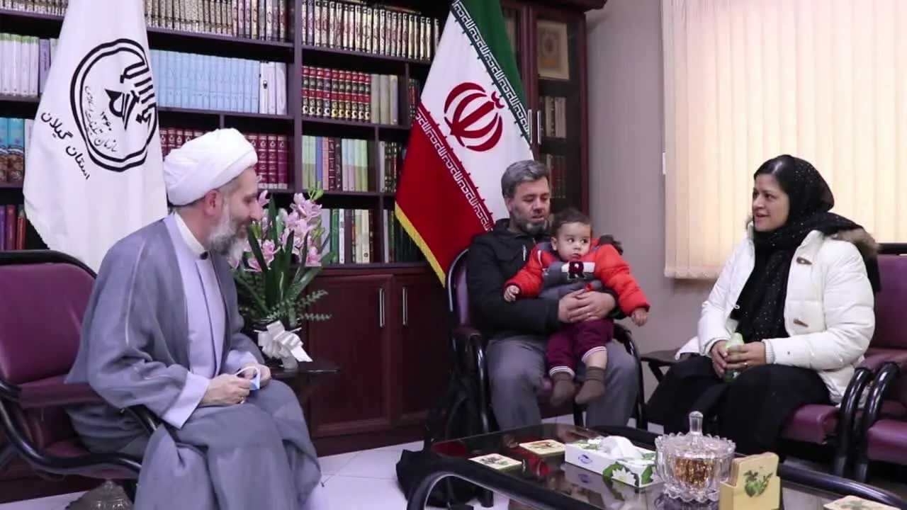 (ویدئو) یک زن کلمبیایی در رشت شیعه شد