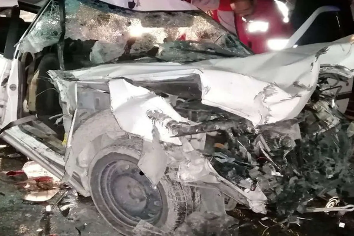 تصادف مرگبار خودرو پژو پارس با کامیون در هرمزگان