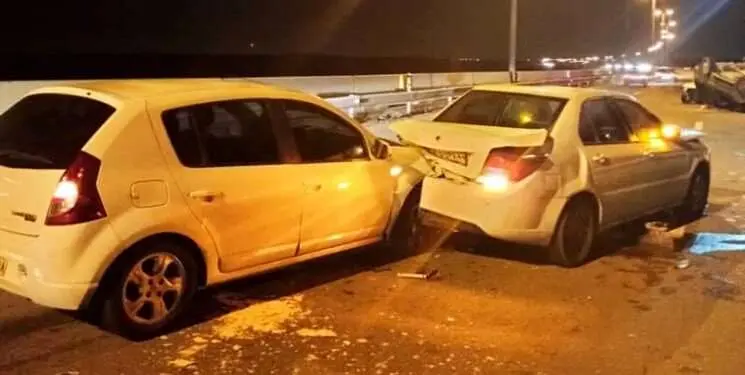 (تصاویر) تصادف زنجیرهای در اتوبان قم-تهران