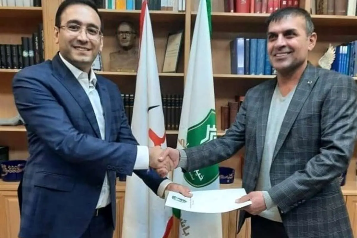 (عکس) عبدالله ویسی سرمربی خیبر خرمآباد شد