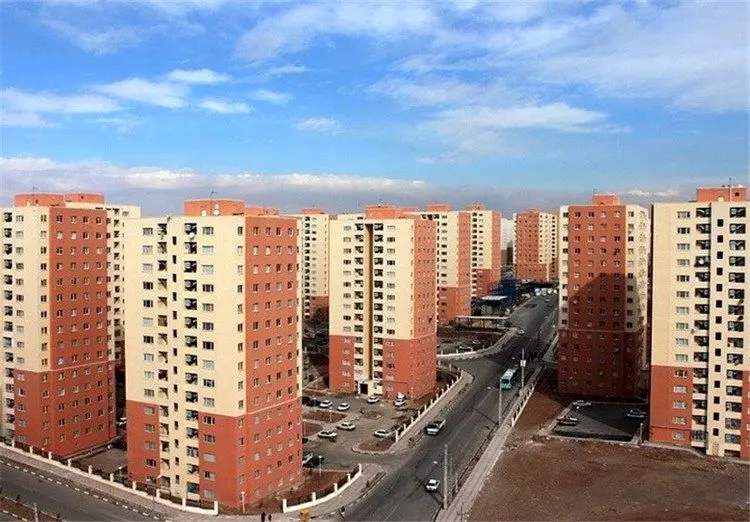 باخت ملاکان به حباب حومه