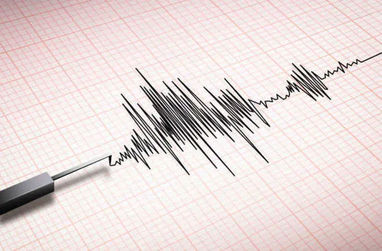 زلزله صبح امروز با آتشفشان دماوند ارتباطی داشت؟
