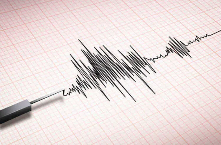 زلزله صبح امروز با آتشفشان دماوند ارتباطی داشت؟
