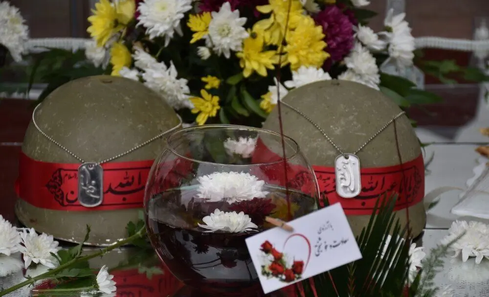 (تصاویر) آغاز زندگی مشترک در جوار مزار سردار سلیمانی