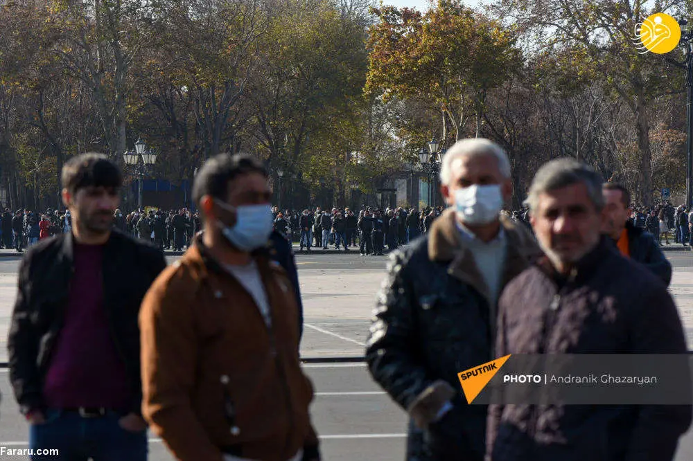 (تصاویر) یادبود قربانیان جنگ قره باغ با شعارهای ضد پاشینیان
