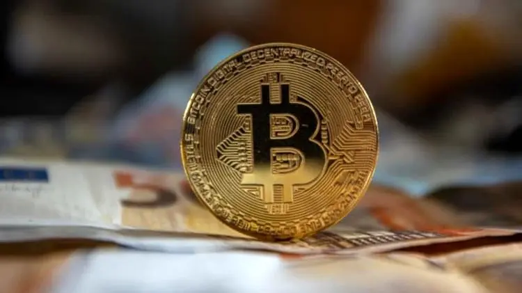 بیت‌کوین از سقف ۲۴ هزار دلار عبور کرد