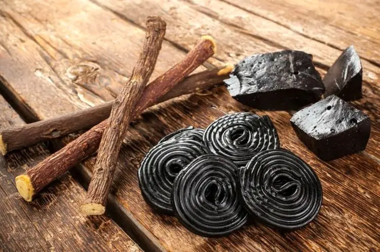 پیشگیری و درمان کبد چرب؛ ۱۰ گیاه دارویی موثر