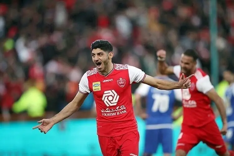 شماره ۹ سابق بمب پرسپولیس می‌شود؟