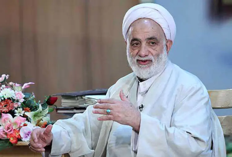 تکذیب شایعه درگذشت محسن قرائتی