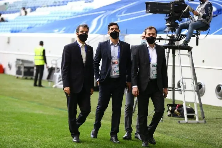 قرض هنگفت مدیرعامل پرسپولیس