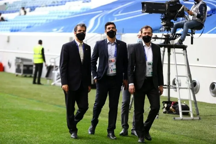 قرض هنگفت مدیرعامل پرسپولیس