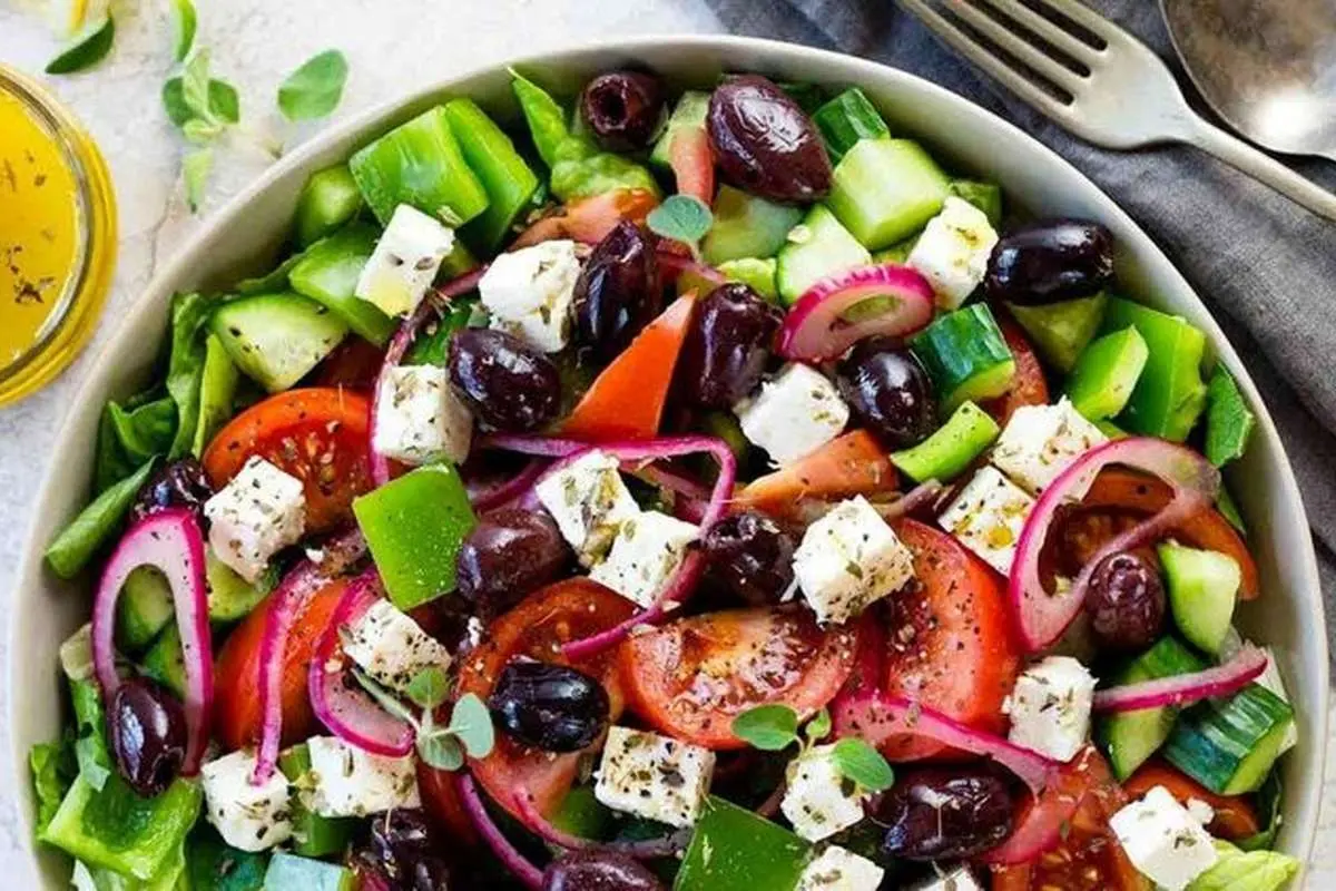 طرز تهیه سالاد یونانی