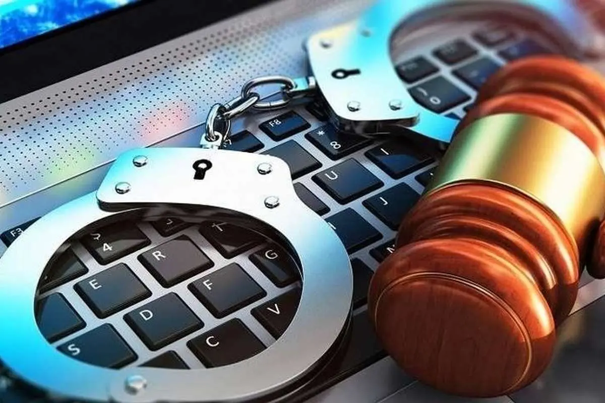 مجازات انتشار فیلم و عکس خصوصی دیگران در فضای مجازی