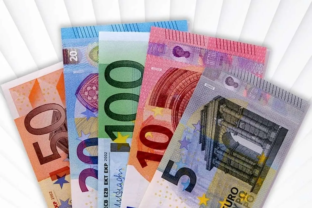 میزان تراکنشهای یورو از دلار پیشی گرفت