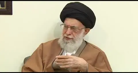 نظر رهبرانقلاب در مورد فیلم مارمولک