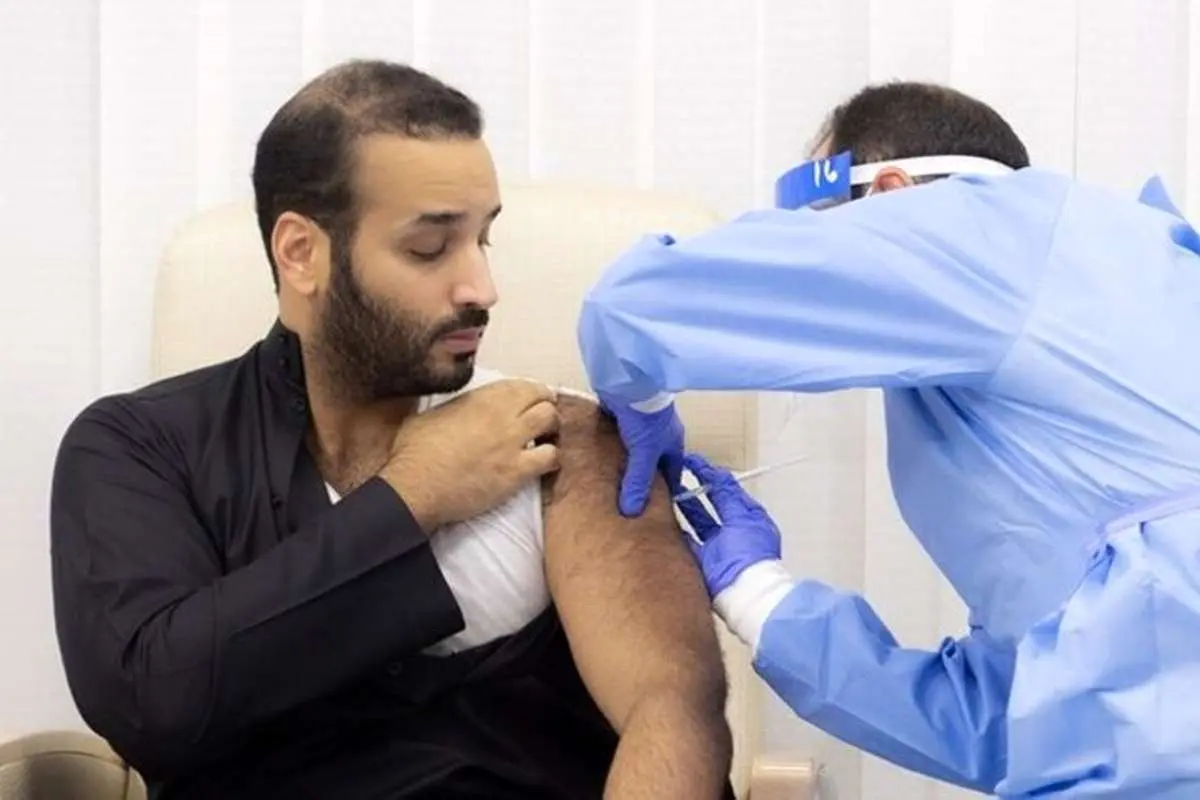 (ویدئو) محمد بن سلمان واکسن کرونا تزریق کرد