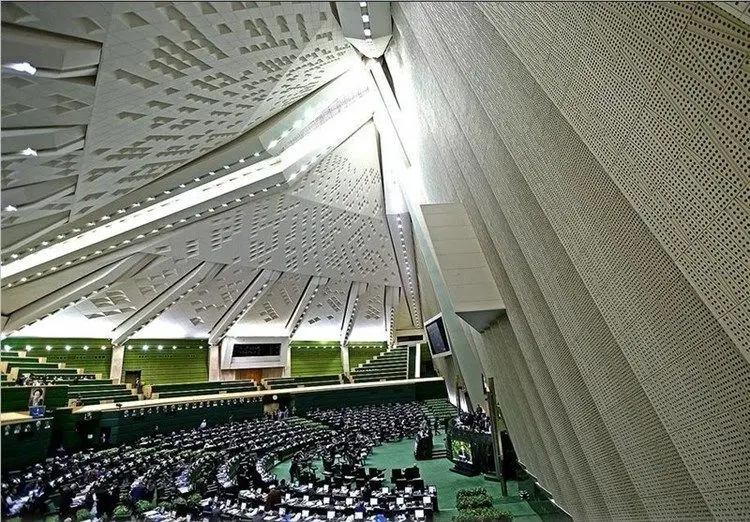 طرح مجلس برای منسوخ شدن تغییر ساعت رسمی کشور