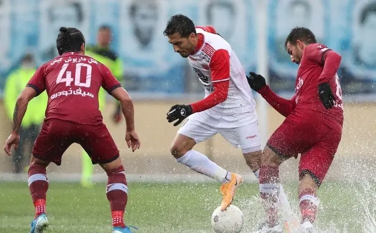 احتمال تعویق بازی پرسپولیس و ذوب‌آهن