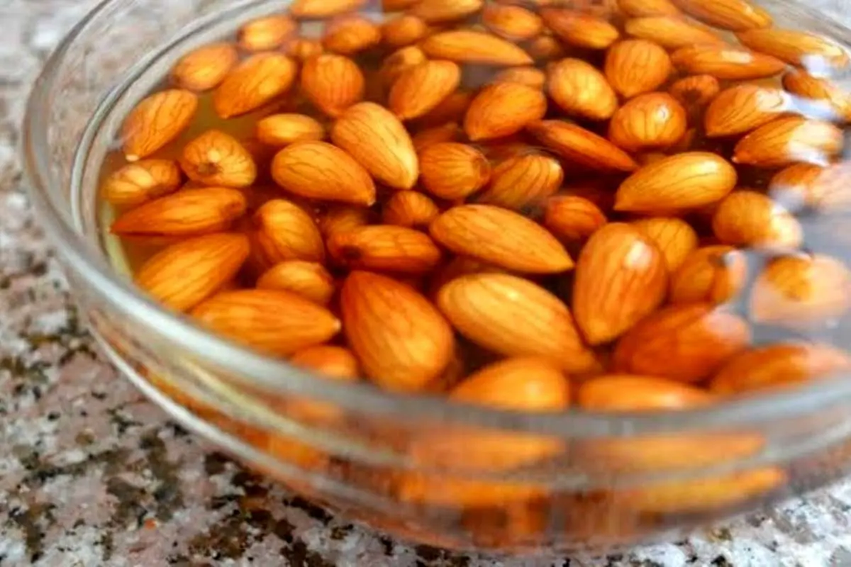 خواص بادام خیس خورده