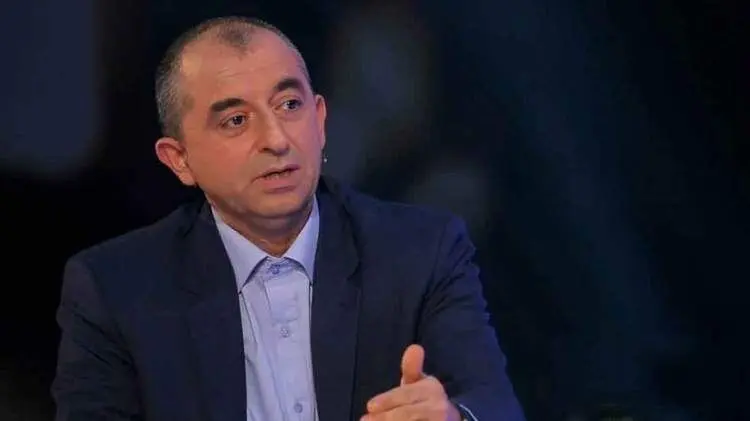 ارزیابی جدید خطر و ریسک زلزله شهر تهران