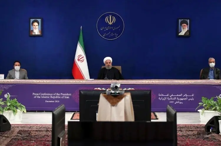 کنایه روحانی به احمدی نژاد؛ من آدم این نظامم