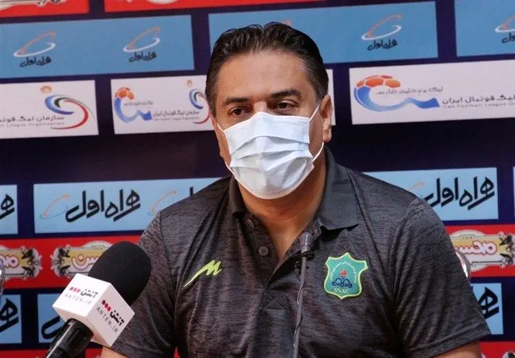 اینجا فقط گلایه می‌کنند!