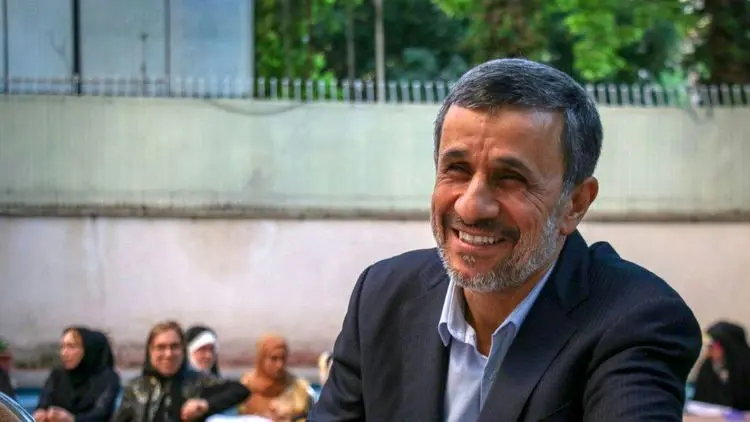 محمود احمدی نژاد قصد افشاگری دارد؟