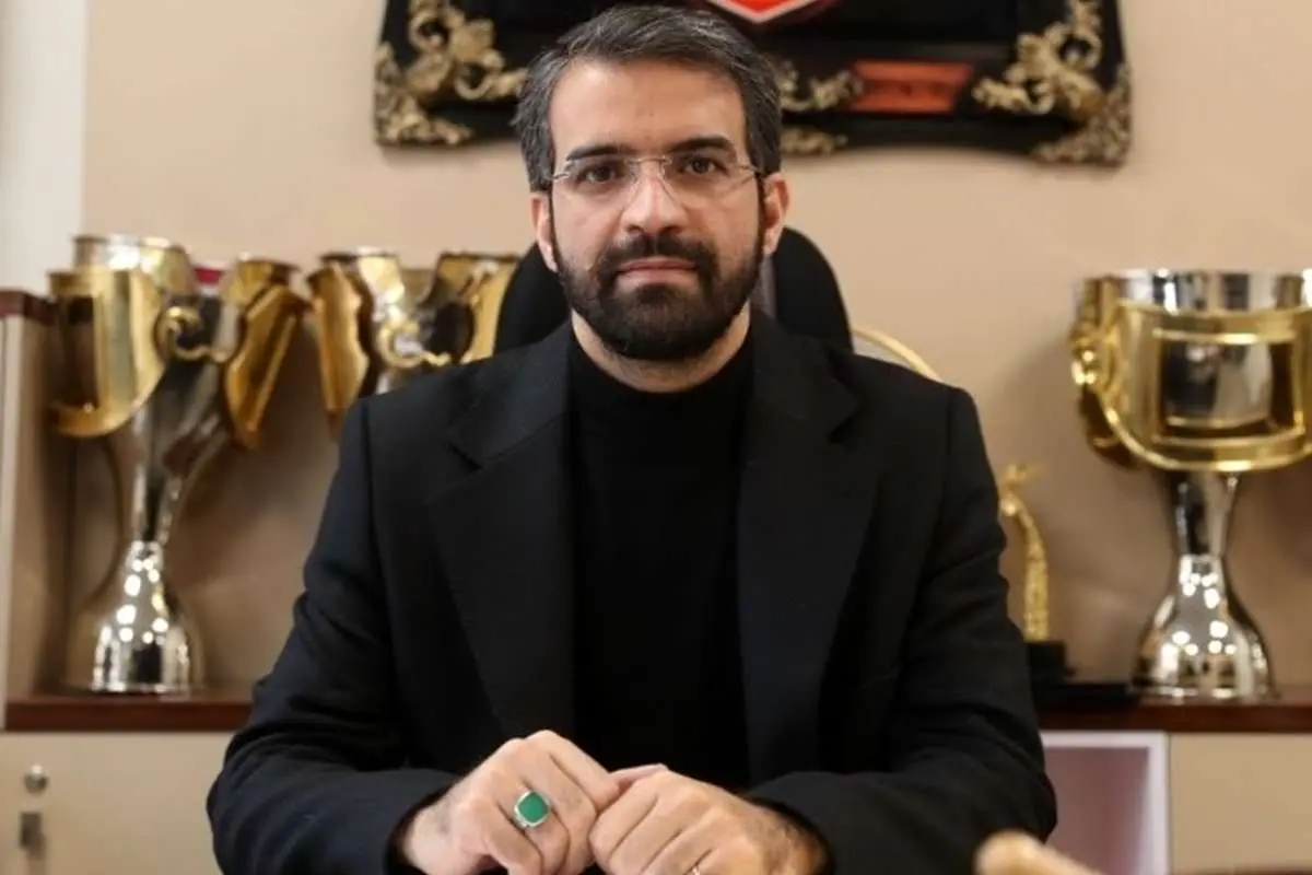 مدیرعامل پرسپولیس: دور از هیجان کارمان را پیش میبریم