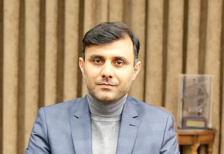 همه نوسان‌گیر شده‌اند