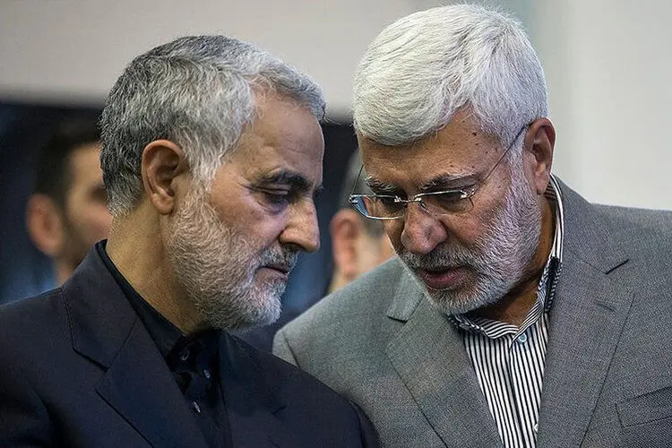 حاج قاسم گفت آقای مسئول برود ردیف آخر بنشیند!