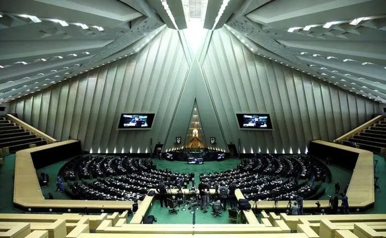 وزیر متخلف بازداشت می‌شود تا آدم شود!
