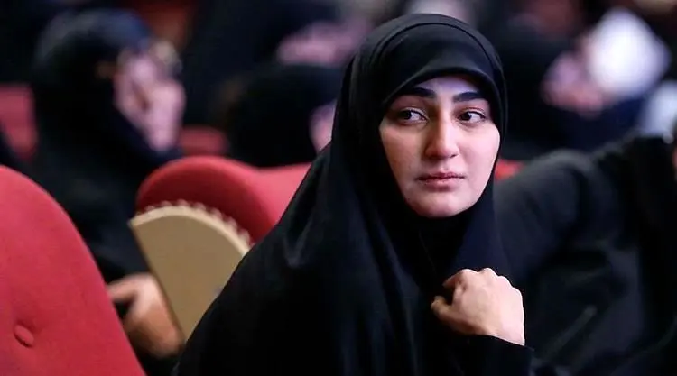هدیه زینب سلیمانی به رهبر انقلاب