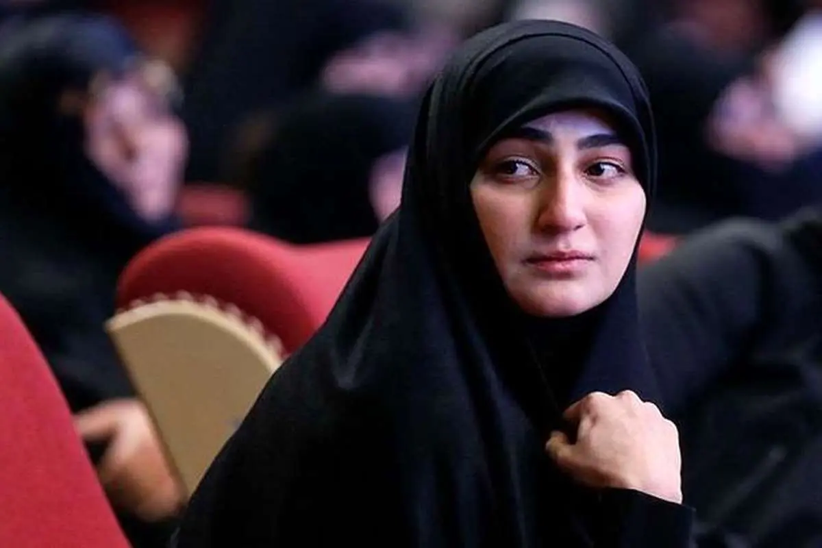 هدیه زینب سلیمانی به رهبر انقلاب