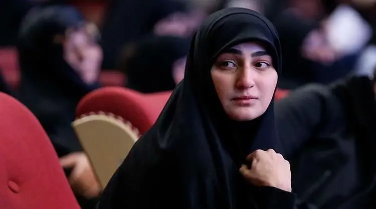 هدیه زینب سلیمانی به رهبر انقلاب