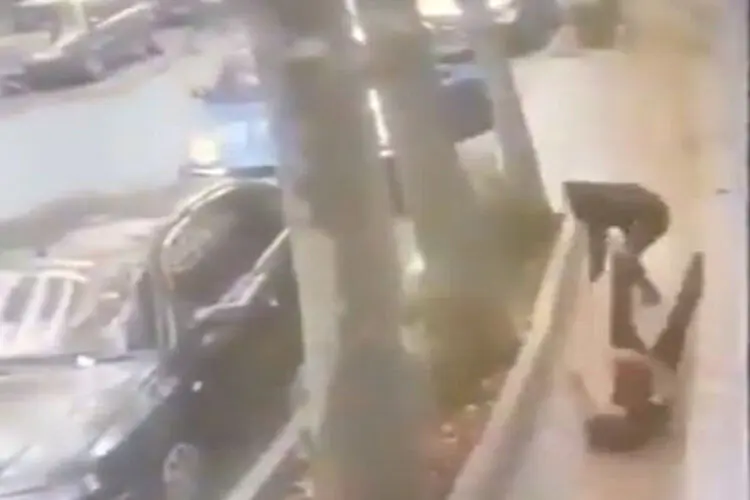 پرونده سرقت از علی دایی به دادگاه فرستاده شد