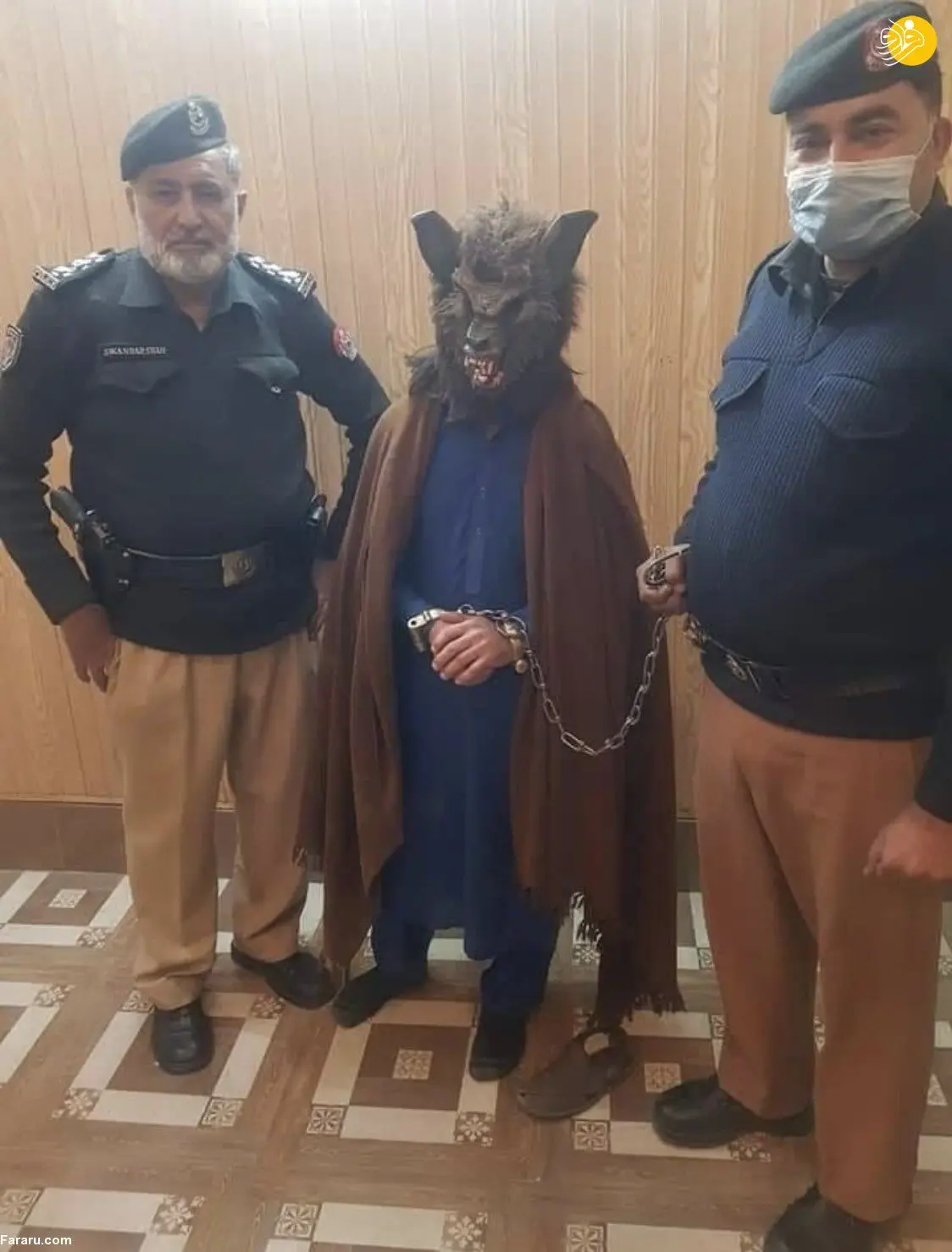 (تصاویر) مرد گرگ‌نما دستگیر شد