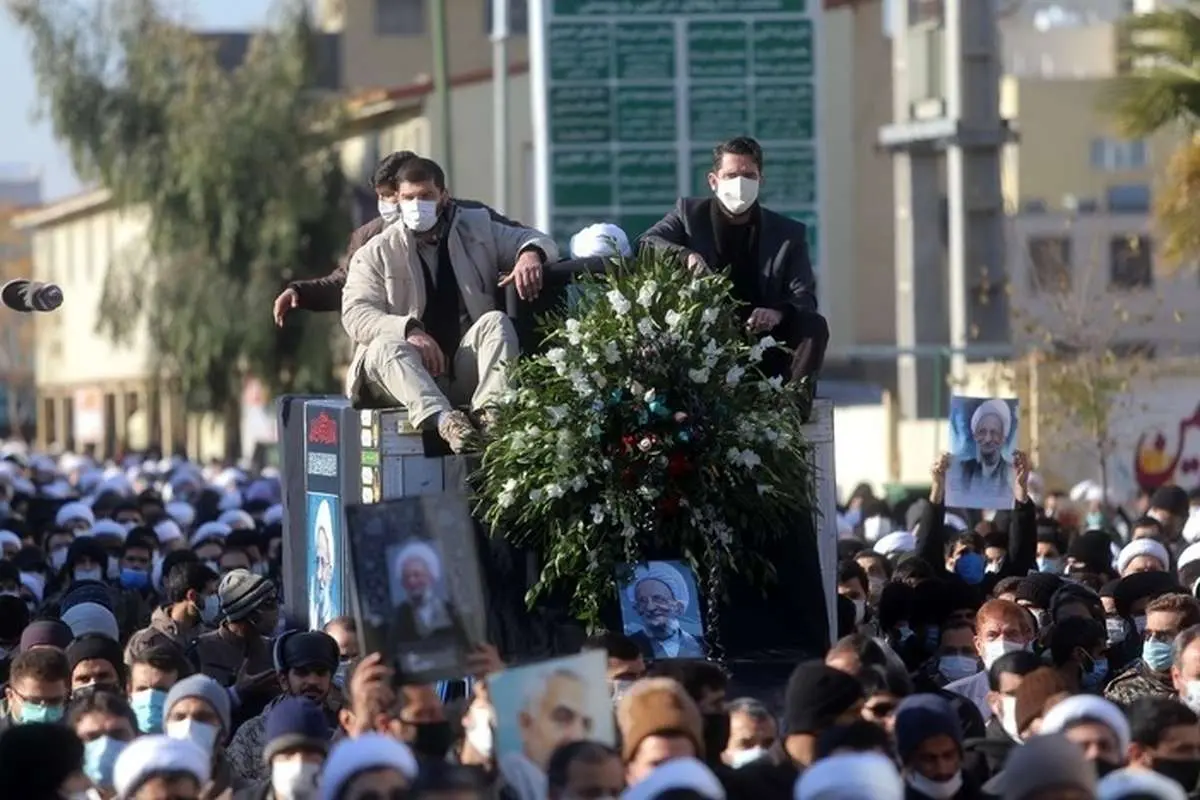 بازهم مؤسسه امام خمینی حاشیهساز شد